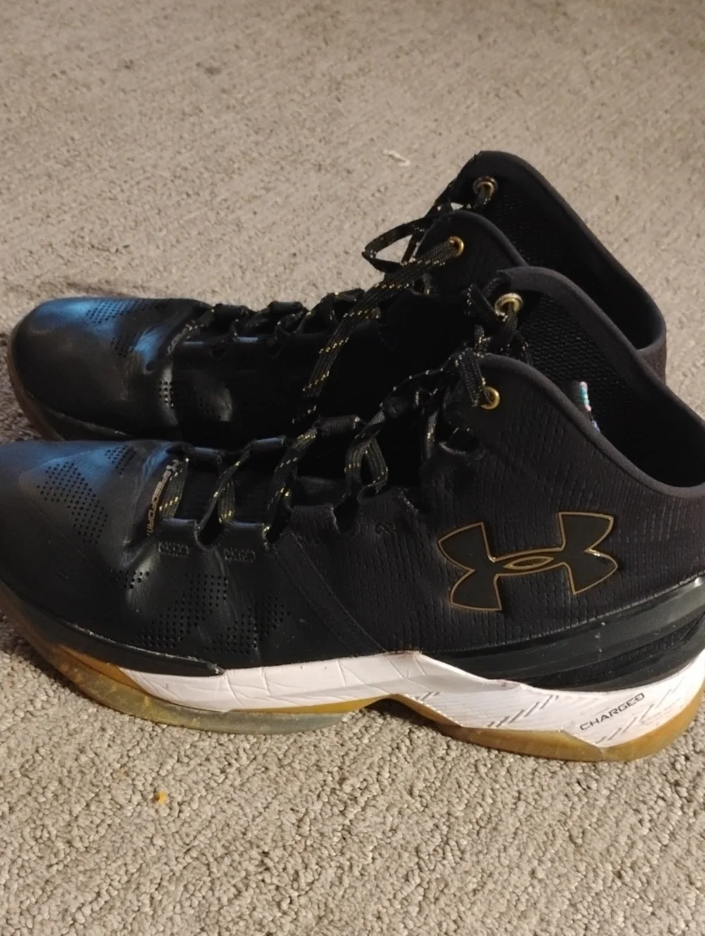 Curry 2 Elite Under Armour Men’s Black and Gold men's size 11.5